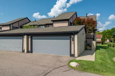 5116 Rock Run, West Bloomfield, MI 48322