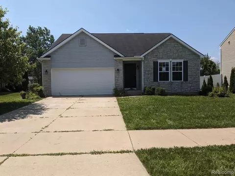 1763 Cardston Dr, Monroe, MI 48162