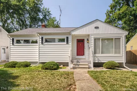 3721 Beechwood Ave, Flint, MI 48506