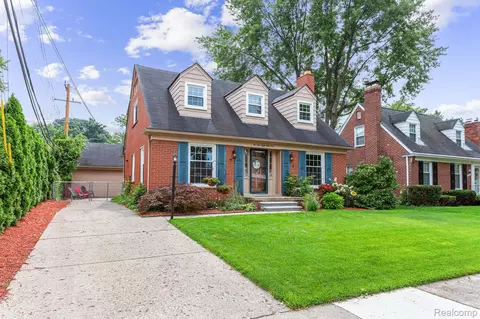 24831 Richmond St, Dearborn, MI 48124