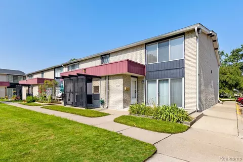 8211 Karam Blvd #1, Warren, MI 48093