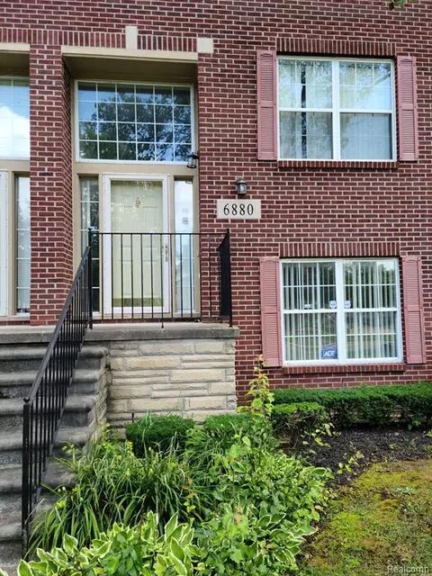 6880 Central City Pkwy, Westland, MI 48185