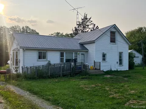 10505 Tabbert Rd, Riga, MI 49276