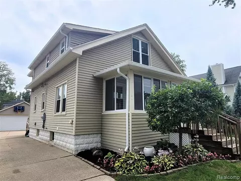 748 Ruffner Ave, Birmingham, MI 48009