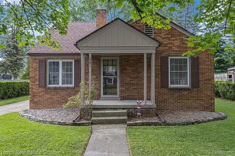 261 Goetz St, Saginaw, MI 48602