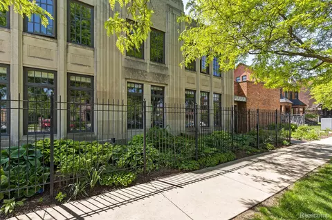 27 W Alexandrine St #6, Detroit, MI 48201