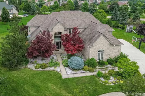 47420 Putney Crt Ct, Canton, MI 48188