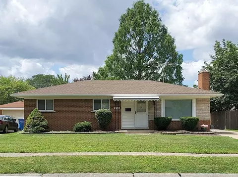 32509 Ridgefield Ave, Warren, MI 48088