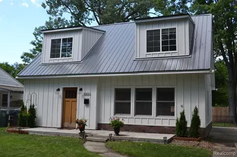 10650 Saratoga St, Oak Park, MI 48237