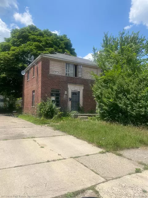8881 Rutherford St, Detroit, MI 48228