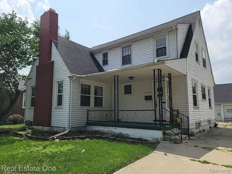 28466 N Wesley Ave, Flat Rock, MI 48134