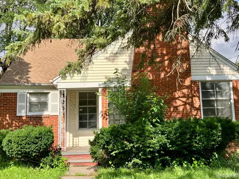 18429 Harlow St, Detroit, MI 48235