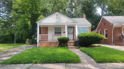 18496 Plainview Ave, Detroit, MI 48219