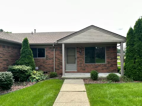 32657 Stoneybrook Ln, Fraser, MI 48026