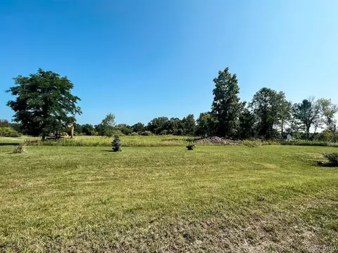 Unit 27 Lauren Lane, Dryden, MI 48428