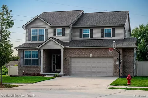 42134 Dorrington Dr, Sterling Heights, MI 48313