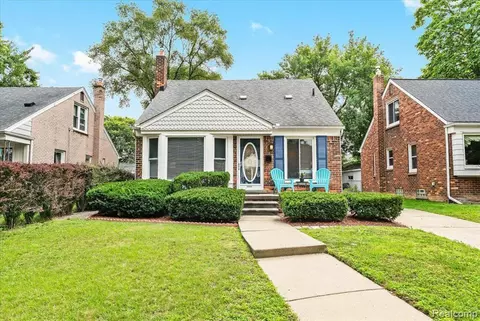 23120 Forest St, Oak Park, MI 48237