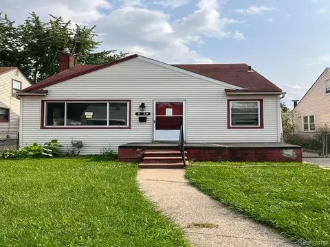 8420 Fisher Ave, Warren, MI 48089