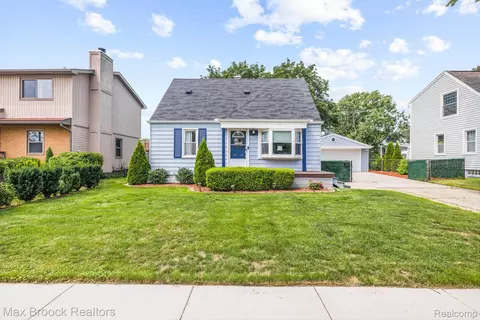 4609 Mandalay Ave, Royal Oak, MI 48073