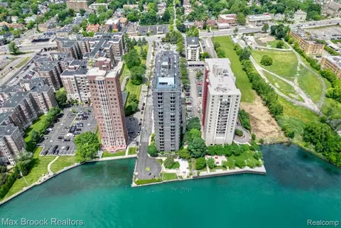 8200 E Jefferson Ave #1808, Detroit, MI 48214