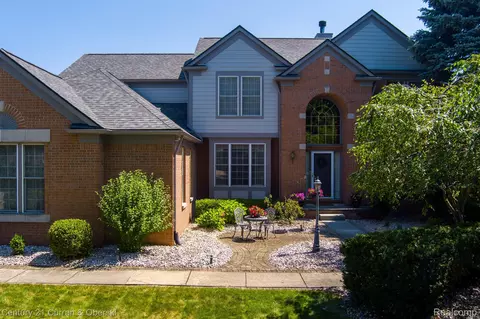 17162 Orchard Ridge Rd, Northville, MI 48168