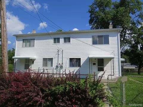 31916 Saginaw, Westland, MI 48186