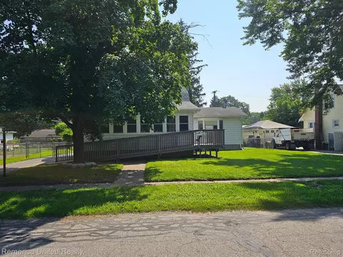 12039 Craig St, Romulus, MI 48174