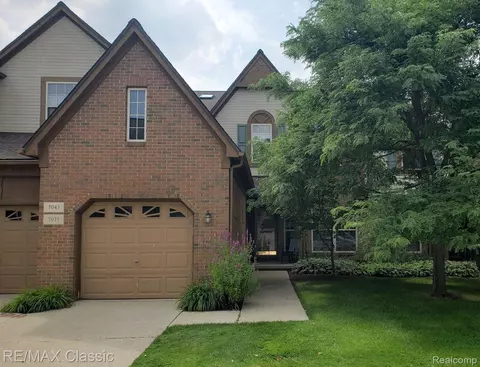 7037 Copper Creek Cir, Canton, MI 48187