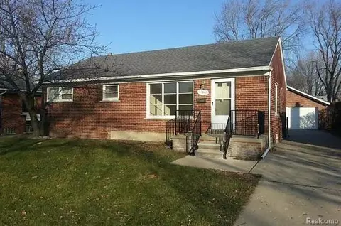17043 Ego Ave, Eastpointe, MI 48021