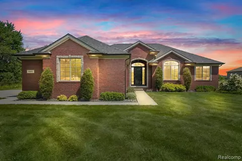 4885 Glover Rd, Almont, MI 48003