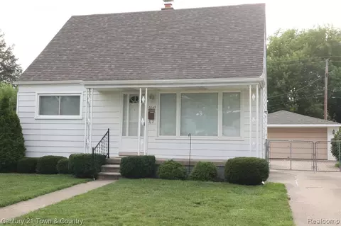 6845 Deering St, Garden City, MI 48135