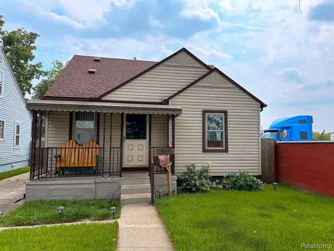 26169 Hanover St, Dearborn Heights, MI 48125