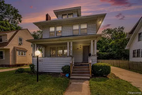 1634 Pontiac St, Flint, MI 48503