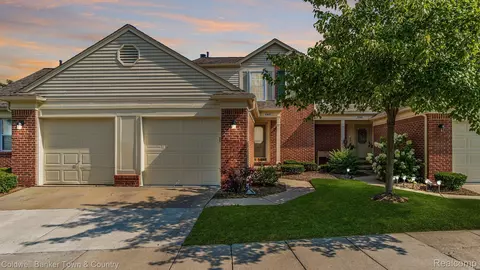 43657 Yorkville, Canton, MI 48188