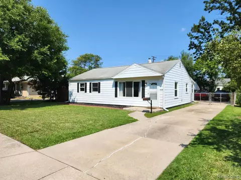 31218 John Hauk St, Garden City, MI 48135