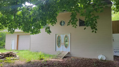 5702 Buell Rd, Tuscola, MI 48768