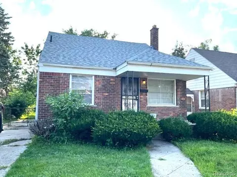 8665 Warwick St, Detroit, MI 48228