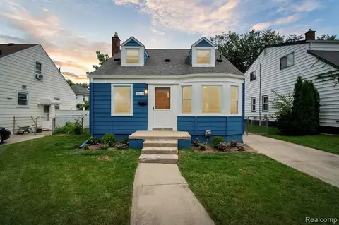 1011 Hoffman Ave, Royal Oak, MI 48067