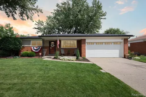 31218 Tecla Dr, Warren, MI 48088
