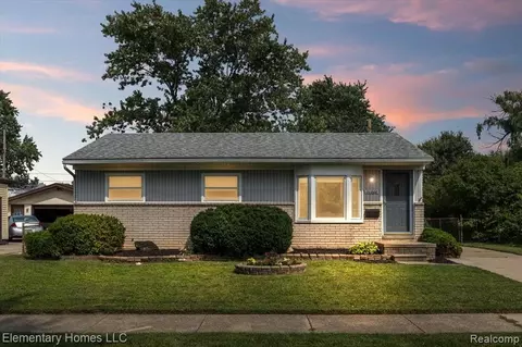26808 Blumfield St, Roseville, MI 48066