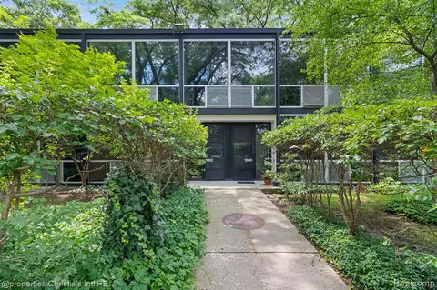 1362 Joliet Pl, Detroit, MI 48207
