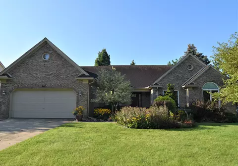 901 Jordan Dr, Troy, MI 48098