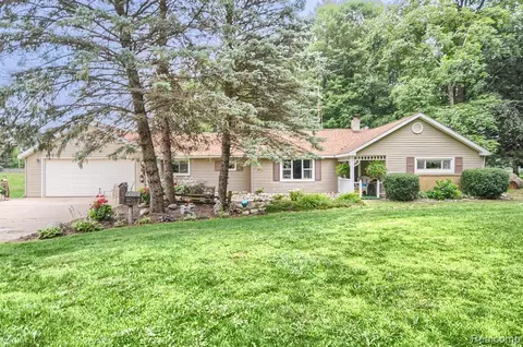 5477 S Sheridan Ave, Durand, MI 48429