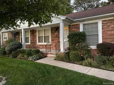 38326 Maple Forest Blvd W #92, Harrison, MI 48045