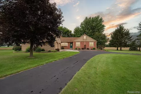 11159 Sheridan Rd, Maple Grove, MI 48460