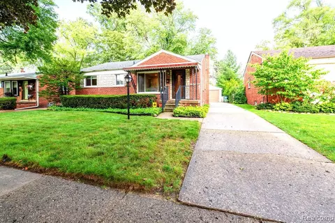 2918 Maplewood Ave, Royal Oak, MI 48073