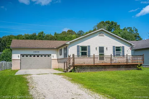 3690 Krafft Rd, Fort Gratiot, MI 48059
