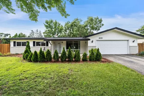 8390 Tamarack Dr, Shelby Township, MI 48317