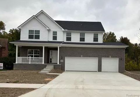 14191 Red Oak Dr, Belleville, MI 48111