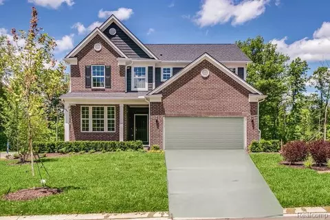 2750 Tulip Way, Commerce, MI 48382